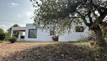 Resa Estates Ibiza finca te te koop for sale santa Gertrudis 3.jpg